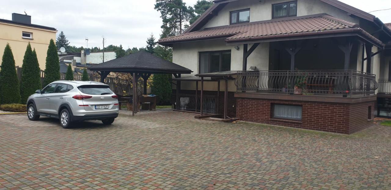 Pokoje Goscinne U Marka Tuszyn Luaran gambar